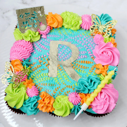 Pull-Apart Cupcakes Fueled by Flour