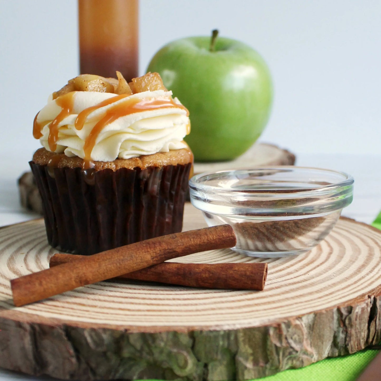 Apple Pie Cupcakes Seasonal: Fall & Winter
