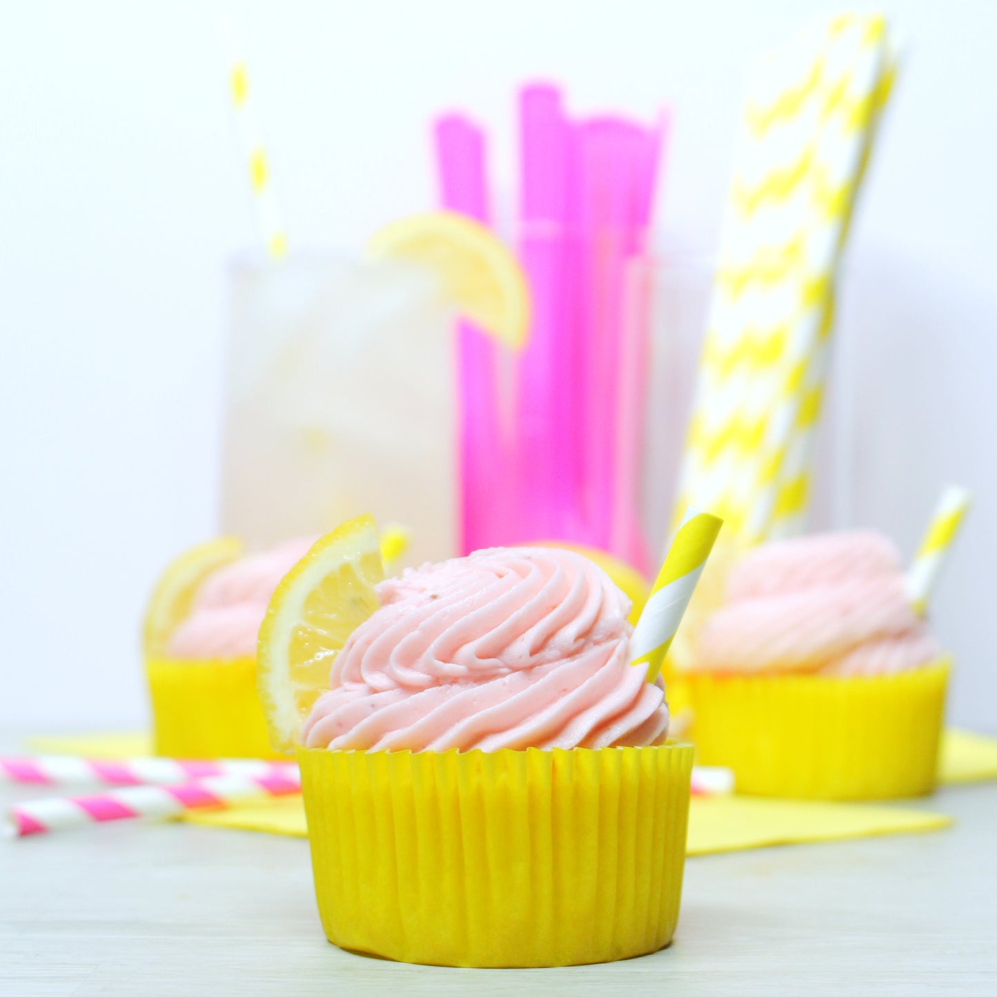 Strawberry Lemonade Cupcakes