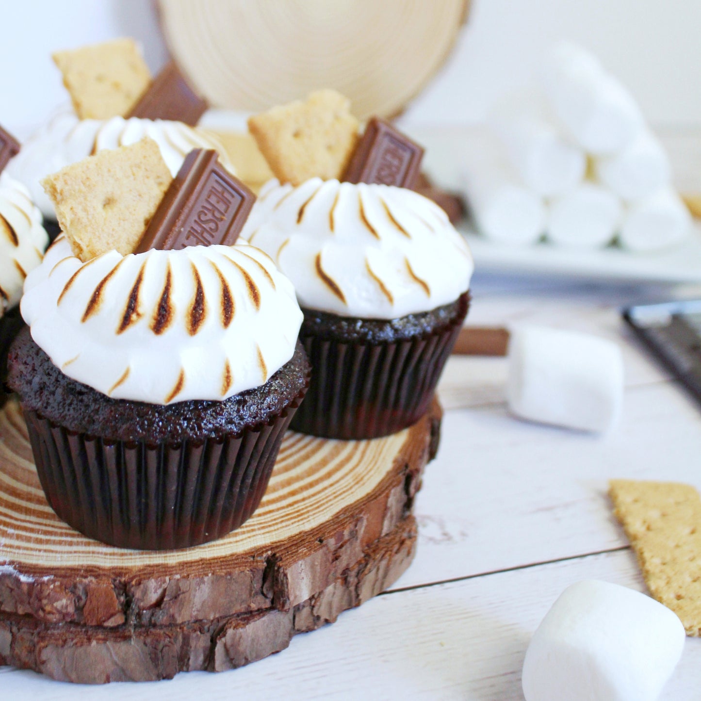 S'mores cupcakes